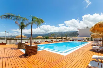 Triton Hotel