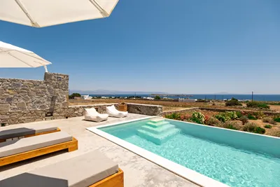 Cycladic Breeze Villas