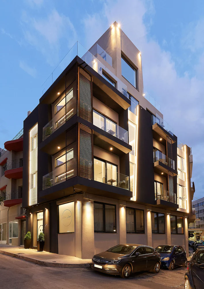 City Lion Apartments & Lofts