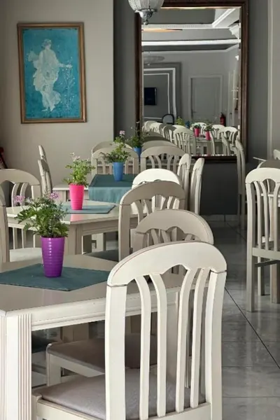 Ioni Hotel