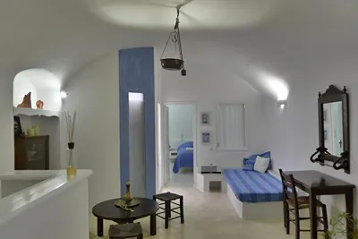 Altana Heritage Suites Santorini