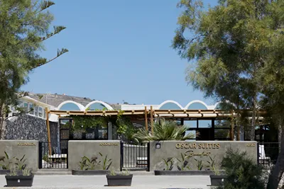 Oscar Beachfront Suites