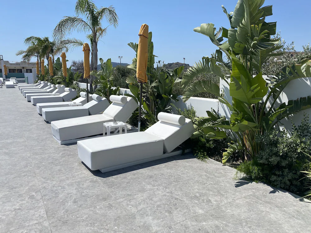 Mazoren Art Hotel