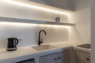 Aloni Suites Pollonia