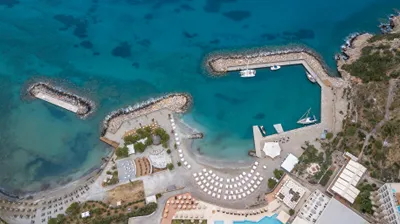 Zeus Eleva Mirabello Bay