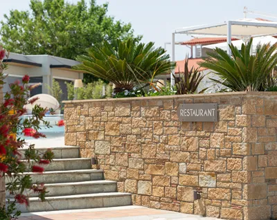 Antigoni Seaside Resort