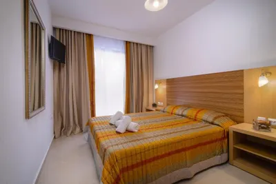 Apanemia Hotel