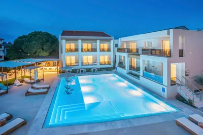 Mirablue Luxury Residences