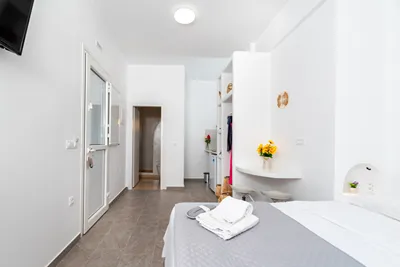 Thallos Cave House & Apartments