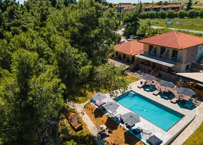 Pefkon Suites