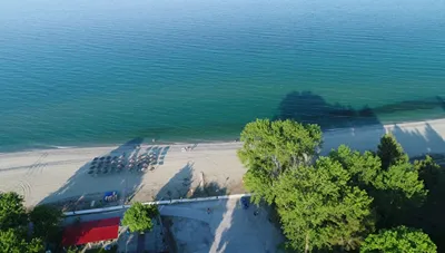 Sintrivanis Resort Beach