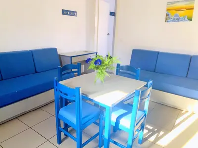 Kassavetis Center - Hotel Studios & Apartments
