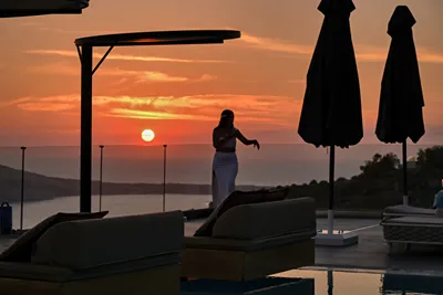 Oia Suites Santorini
