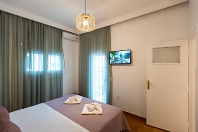 Blue Ark Boho Stay at Acropolis