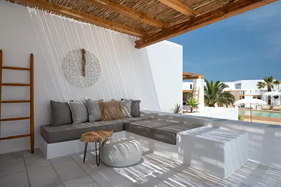 Kosmitis Suites & Villas