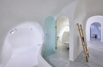Cave Suite Oia