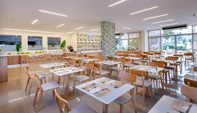 Palm Beach Hotel – Adults Only