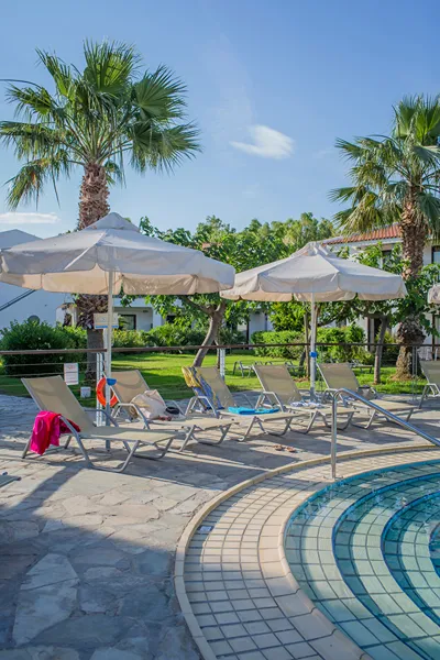 Golden Coast Hotel & Bungalows