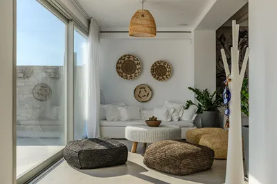 Whitelist Mykonos 2