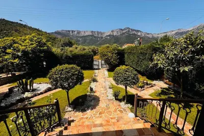 Anassa Studios