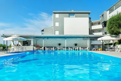 Kriopigi Hotel