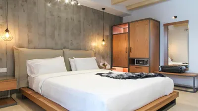 Royal Hotel Polichrono