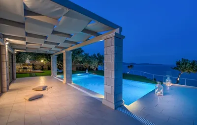 Avra Villa