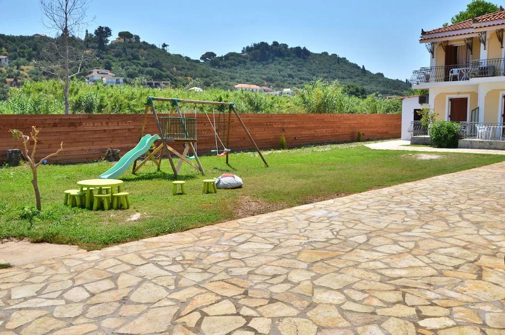 Sunny Garden