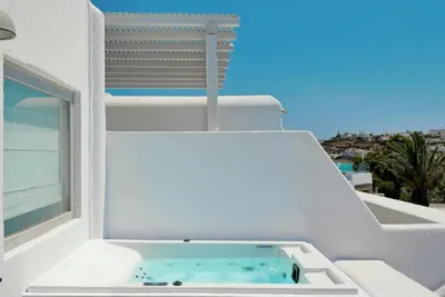 Andronikos Hotel