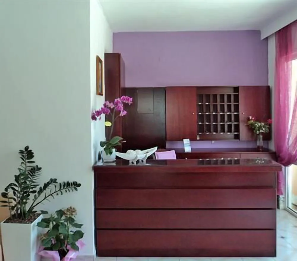 ZEFYROS HOTEL