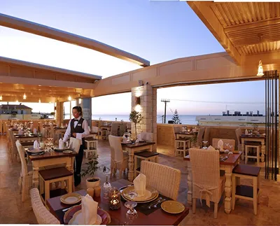 Cactus Royal Hotel