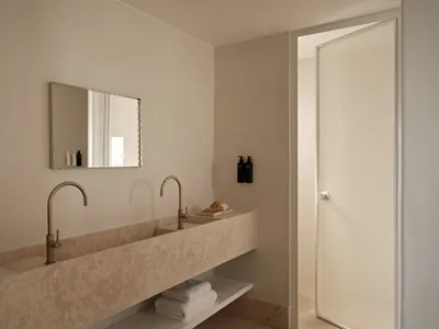 Akria Seaside Suites