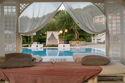 Nefeli Hotel