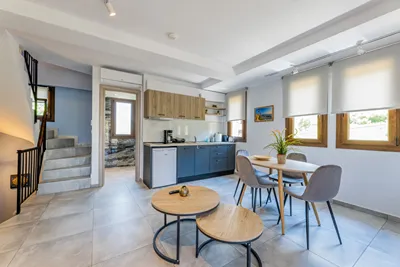 Penelope Luxury Suites