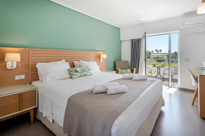 Palm Beach Hotel – Adults Only