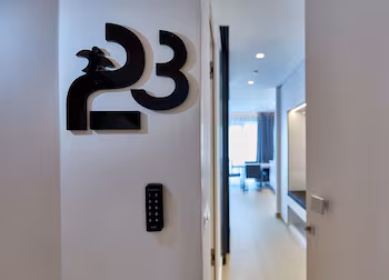 City Lion Apartments & Lofts