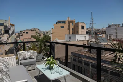 MELO Athens