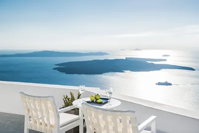 On The Rocks Hotel