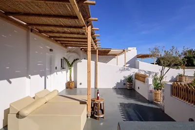 Athiri Luxury Suites Santorini