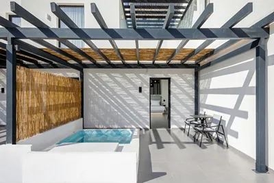 Ble Suites Santorini