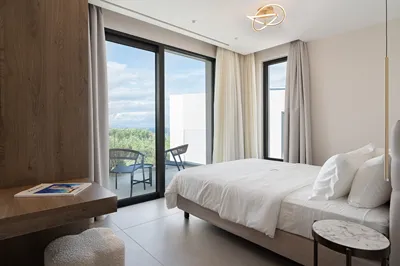 Kymothoe Elite Suites