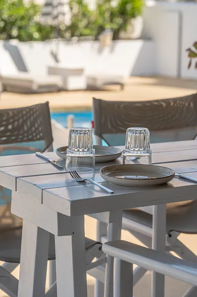 Oasis Beach Hotel