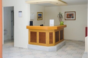 Vantaris Palace Hotel