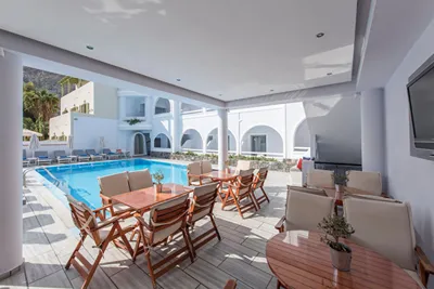 Blue Waves Hotel Santorini