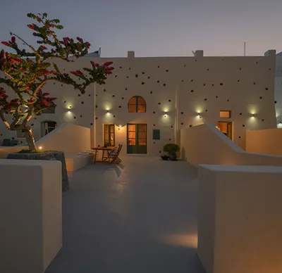 Elements Cave Suites