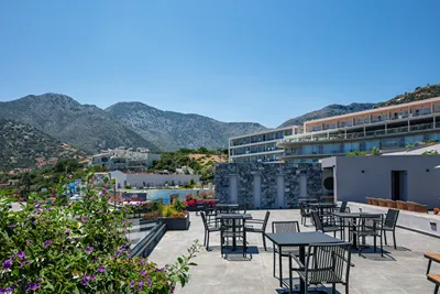 Isla Villas & Suites