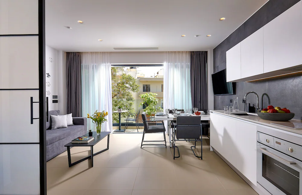 City Lion Apartments & Lofts