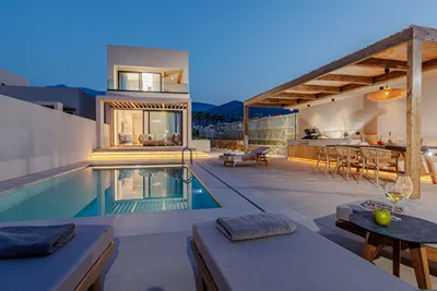 Sokratis LocoLux Villas & Suites