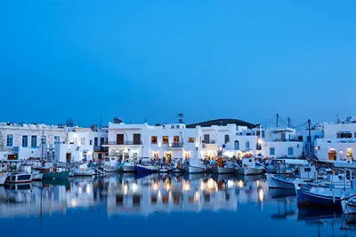 Mr and Mrs White Paros