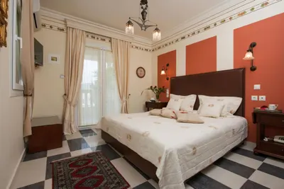 Enavlion Hotel